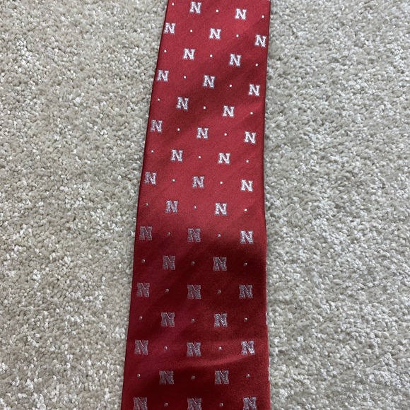 The Jardine Tie Mens Red Nebraska NCAA Workwear Business Outdoor NEW - Picture 2 of 8